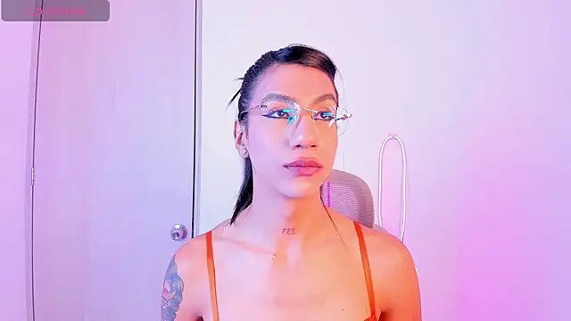 sofiaa grey  online show from December 20, 2:43 pm