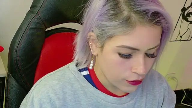 Natalia Montoya online show from April 6, 1:49 am