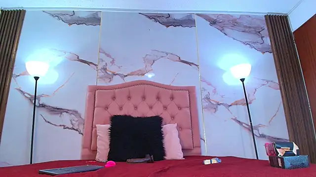 Ema Jonees online show from November 8, 11:37 am