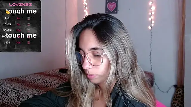 MitchWilson1 online show from September 18, 4:11 am