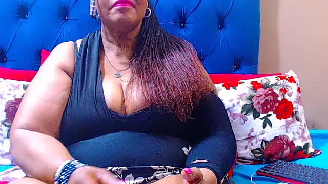 ebonycandy10 online show from September 26, 5:27 am