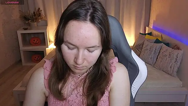 Little doll meow online show from November 13, 3:38 am