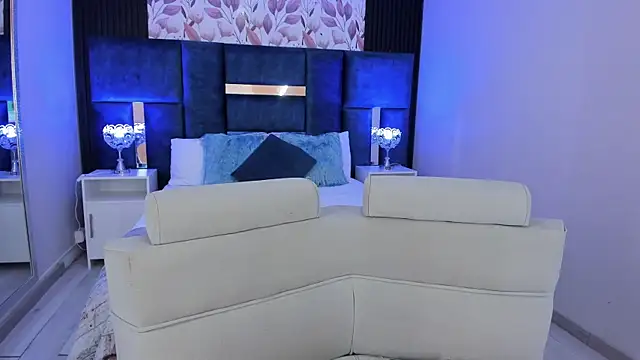 PaulinaDuarte online show from September 13, 12:46 pm