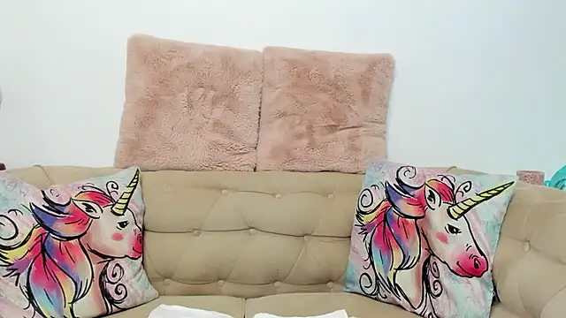 KarolineJoyy online show from January 18, 8:27 pm