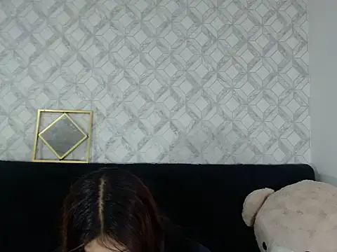 Emma-Wilson online show from November 21, 5:09 am