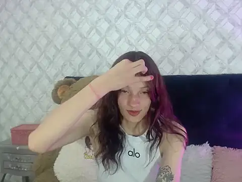 Emma-Wilson online show from September 22, 5:17 am