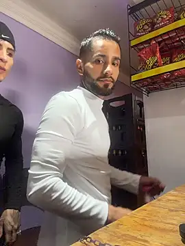  Tomy08calderon online show from March 1, 8:41 pm