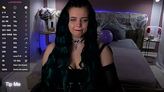Snapshot of Miss_Maya_Mils chatting on October 21, 2:59 am Miss Maya Mils online show from October 21, 2:59 am