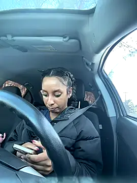 Your Paris online show from January 6, 6:00 pm