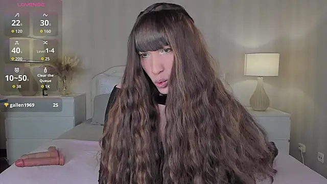 Snapshot of valeriasecret chatting on October 11, 5:23 am valeriasecret online show from October 11, 5:23 am