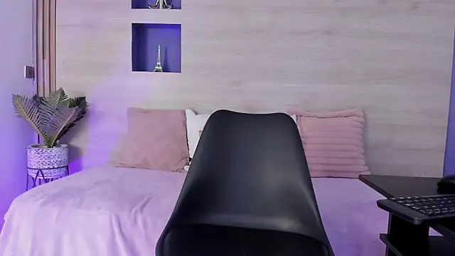 Dakotagloss online show from November 8, 10:48 pm