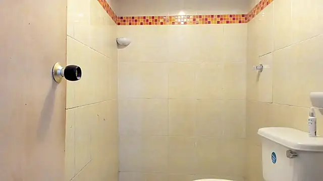 Dakotagloss online show from November 9, 10:49 pm