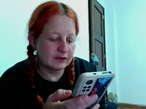 ViioletaMora online show from October 1, 3:00 am