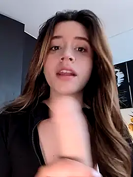 maliciaworld online show from September 29, 7:19 pm