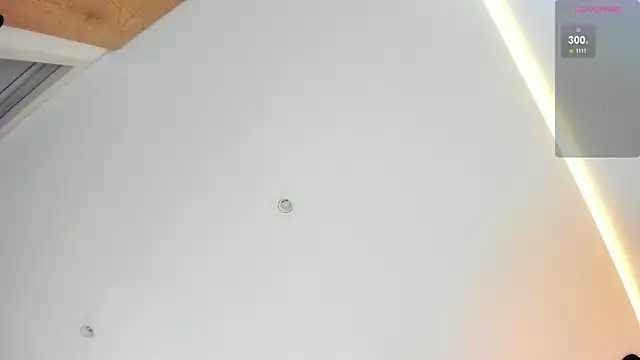 Salomethompson- online show from October 30, 8:10 pm