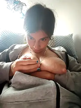 Natasha smith23 online show from January 14, 10:15 pm