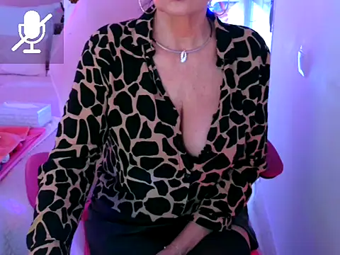 aubade246 online show from February 18, 1:32 pm