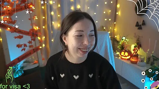 Snapshot of Sarah_Son chatting on October 26, 5:25 am Sarah Son online show from October 26, 5:25 am