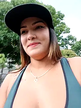 camiysebas21 online show from September 16, 9:45 pm