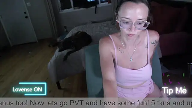 Plantbabeee online show from June 30, 4:56 am