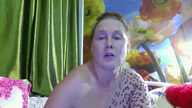 pussykroshka online show from October 4, 4:11 pm