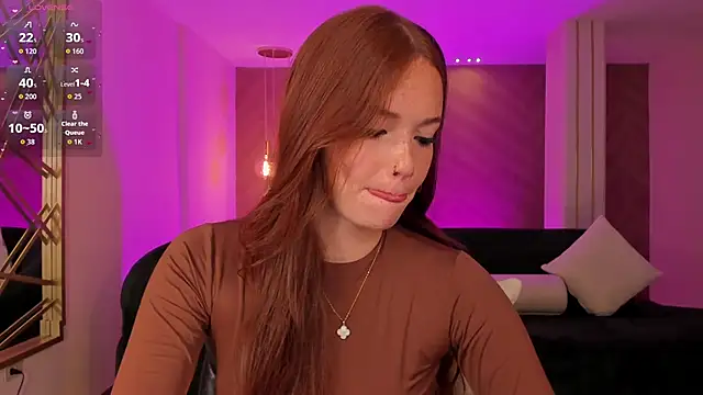 CorinneRusso online show from April 14, 12:38 pm