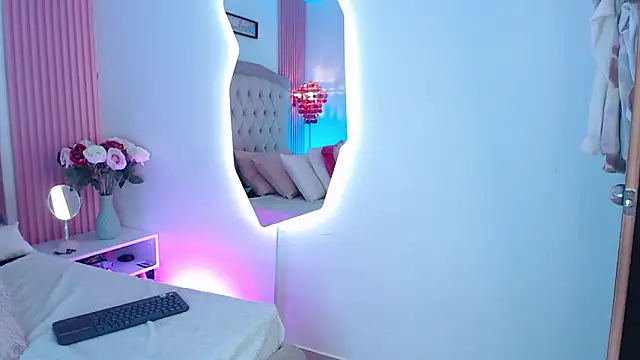 AnnadirtyXo online show from February 12, 4:58 am