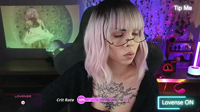 Kerry Kirk online show from April 21, 8:27 pm