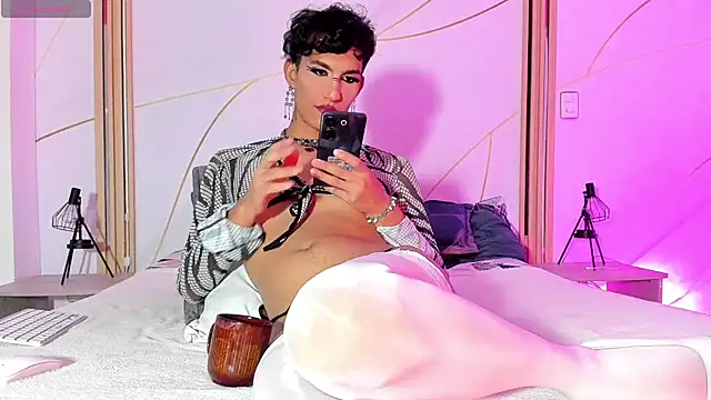 CheryHandsome online show from October 24, 11:45 pm