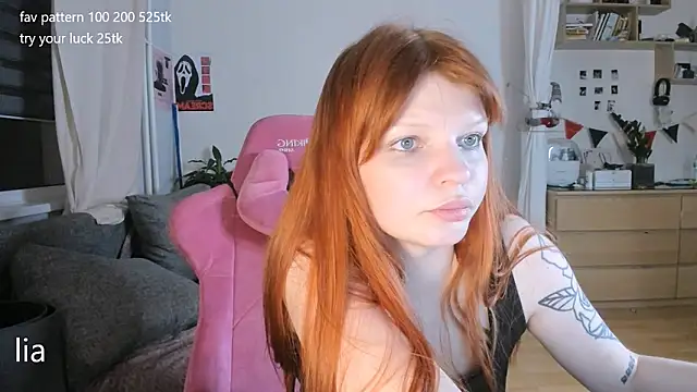 lil lia online show from May 15, 11:07 pm