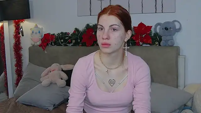 CassKiera online show from December 14, 5:46 am