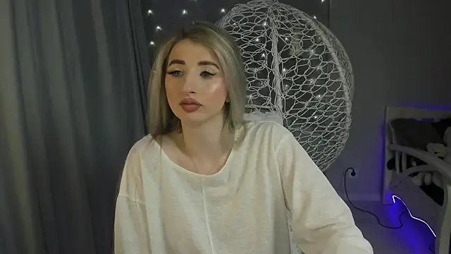 Snapshot of milky_waybaby chatting on September 24, 3:00 pm milky waybaby online show from September 24, 3:00 pm