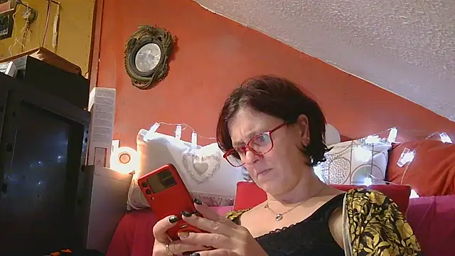 lanax online show from November 7, 1:49 pm