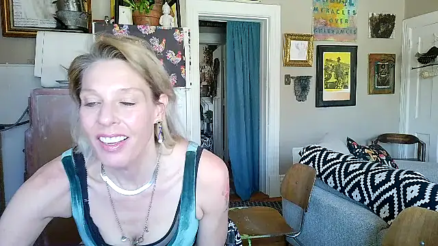 Glamazonx online show from March 17, 6:56 pm