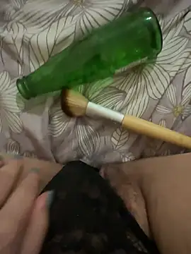 pinkimeryem online show from April 14, 5:07 am