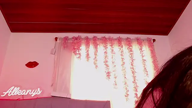 Alleanys Cristal online show from October 1, 3:28 pm