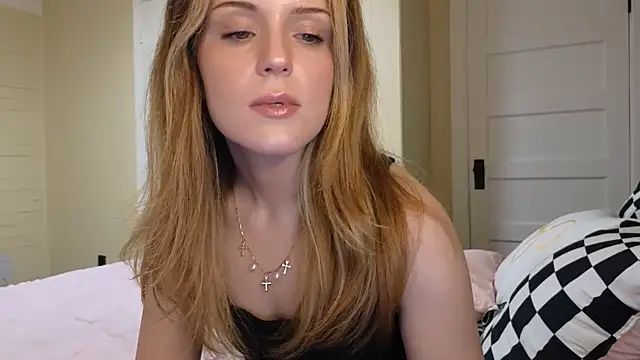 sexylilly69 online show from April 4, 2:43 am