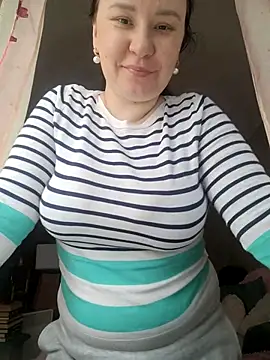 AlexaLexie online show from November 14, 10:48 am