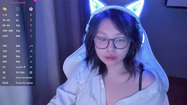 maydaykimmy online show from March 24, 9:09 pm