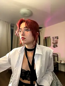 Snapshot of Evangeline_Lawrence_ chatting on October 15, 5:59 pm Evangeline Lawrence  online show from October 15, 5:59 pm