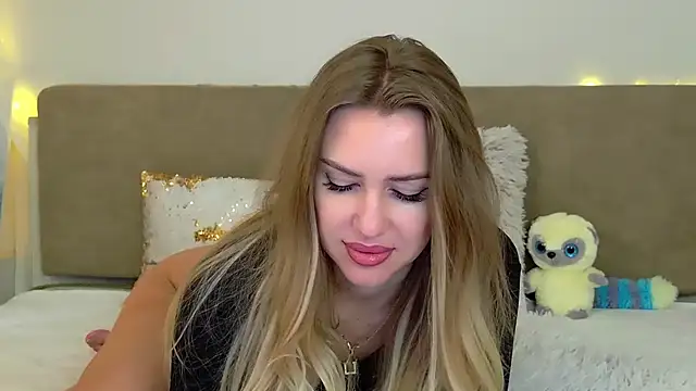 LuisaSin online show from March 19, 10:08 am