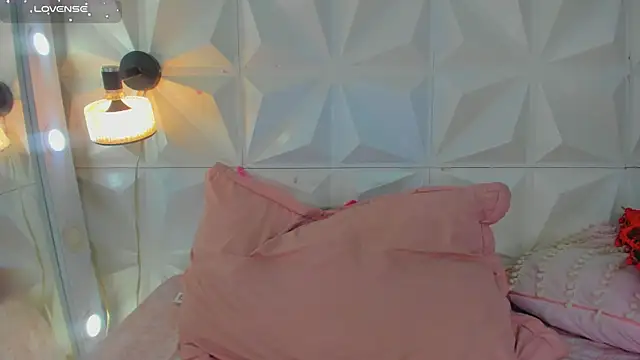 cute latinaxxx online show from June 2, 1:39 am