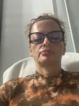 CioniWeiss online show from December 19, 11:19 pm