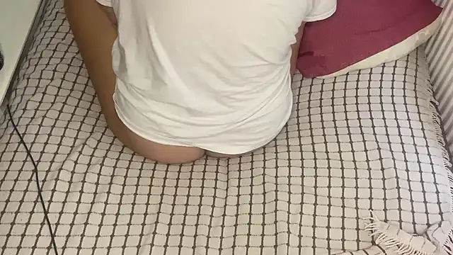 Ceyceys online show from December 19, 1:25 pm