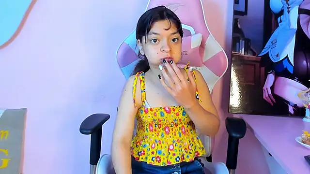 CharlotteMuller online show from February 15, 2:16 pm