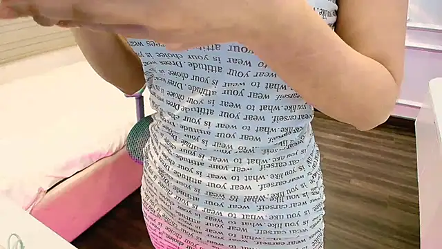 Lee Mi online show from October 6, 12:22 pm