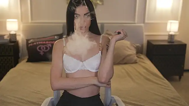 Tina Breeze online show from December 4, 8:16 am