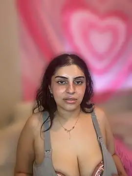 ThickerThanYoBitch online show from July 17, 3:16 pm