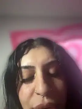 ThickerThanYoBitch online show from June 17, 2:40 pm