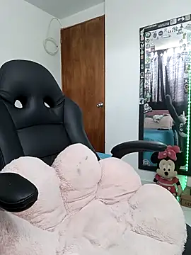 Honey-420- online show from September 14, 1:20 pm